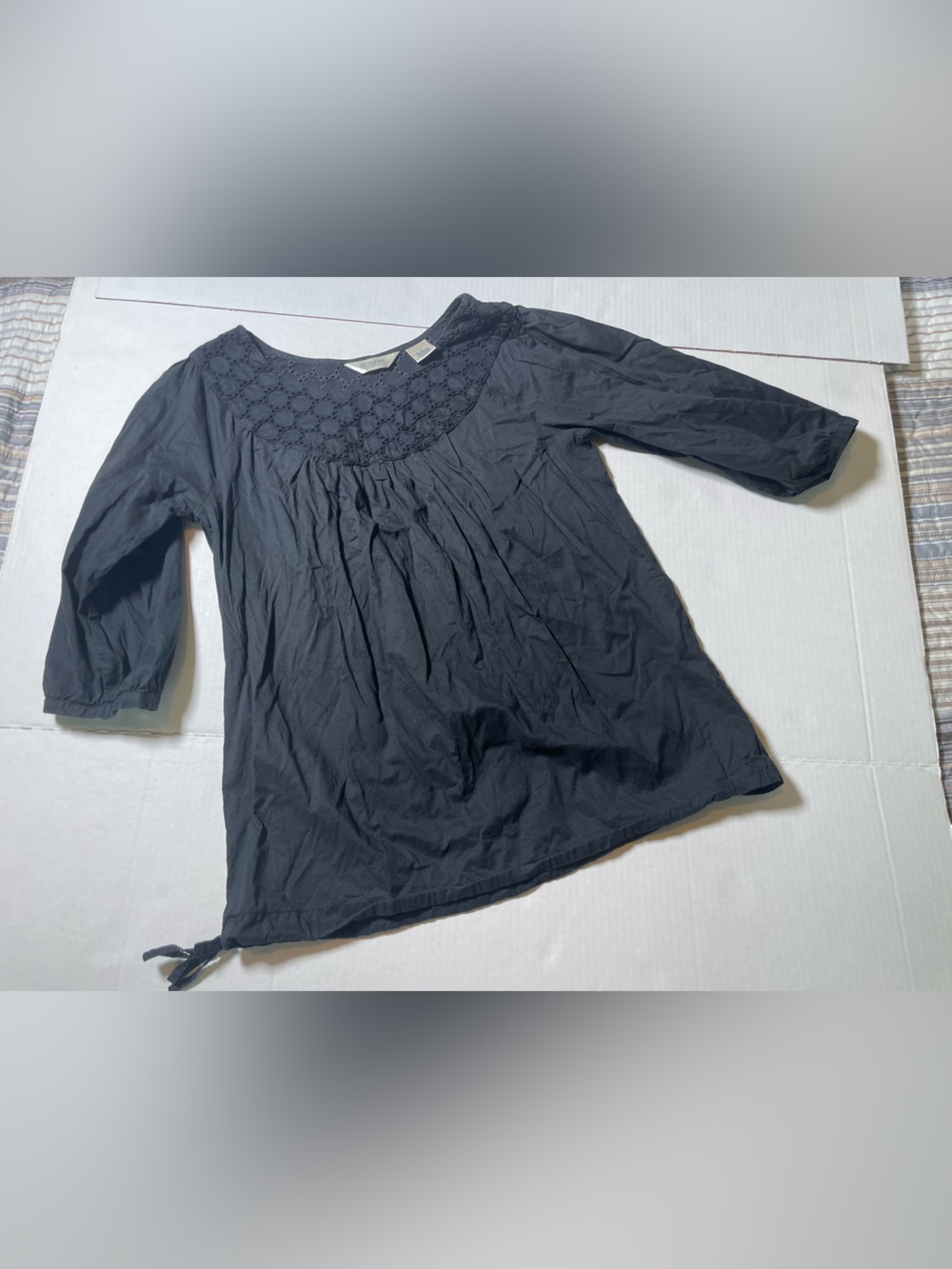 Austin Clothing Co. women’s Black Crochet Detail Top small 100% cotton